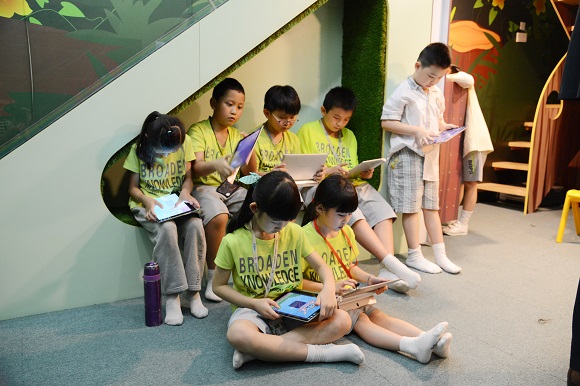 DFOW0512SCHOOL012