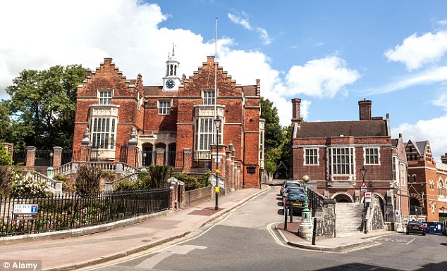 【英国寄宿学校系列】harrow& school& 培育出7名英国首相